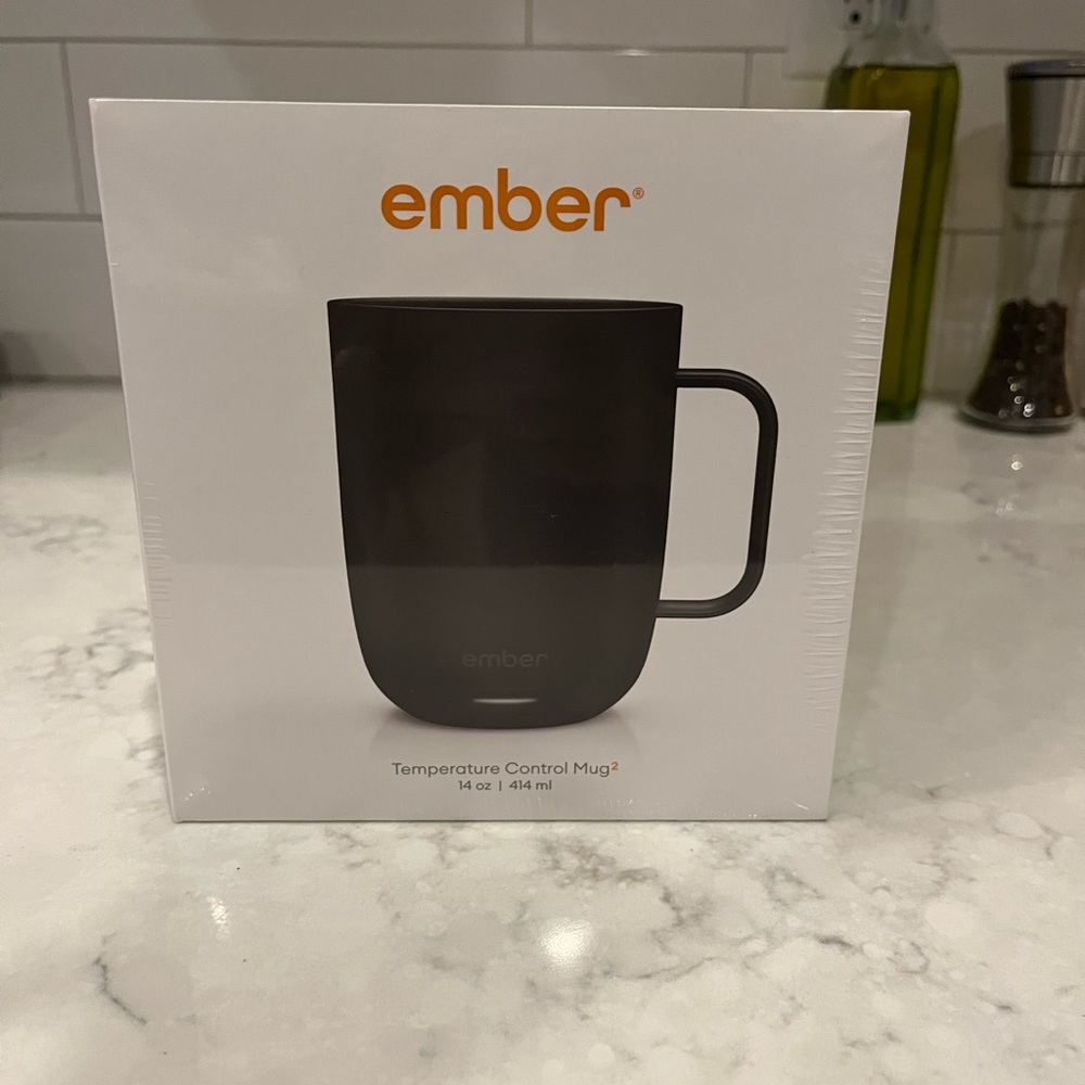 NWT Ember Mug - 14oz black ☕️